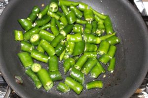 Green chilies chutney1